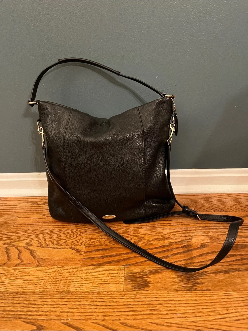 Authentic Isabelle Coach F34511 pebbled leather bag
